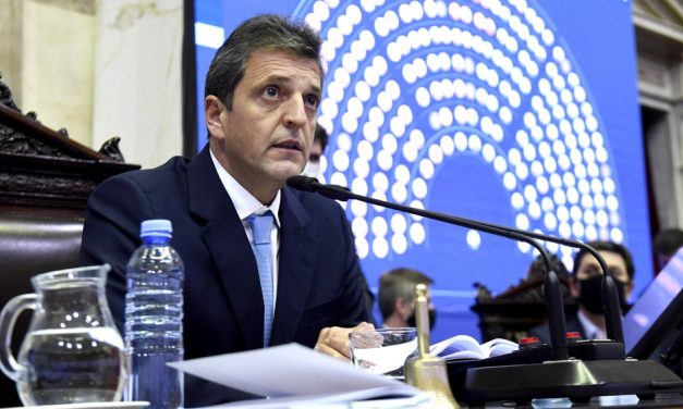 Massa convocó a todos los sectores a definir un acuerdo a largo plazo