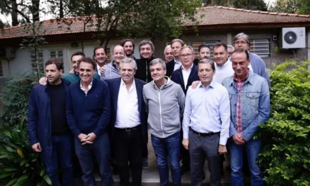 “Estar en la calle y militar”: el mensaje de la reunión entre Alberto, intendentes y Kicillof