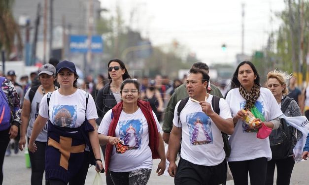Volvió la peregrinación y miles de personas marchan a Luján