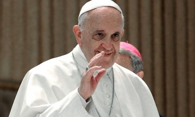 Papa Francisco: «El problema económico más acuciante hoy es que priman las finanzas. En cierta forma, el capitalismo es algo casi del pasado»