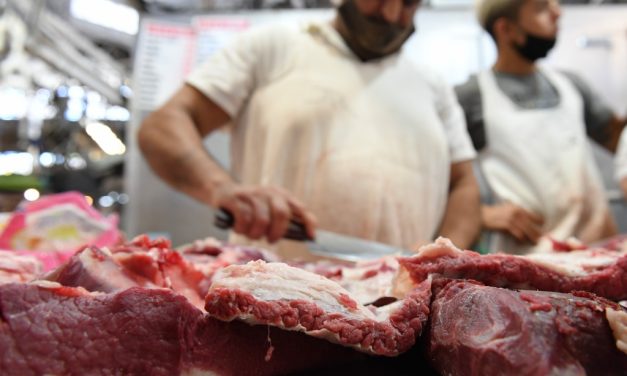 Descontrol: La carne ya se vende a más de $1.000 el kilo.