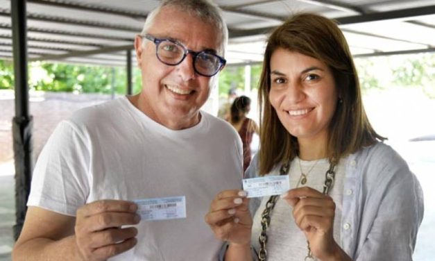 Julio y Gisela Zamora votaron en Benavídez