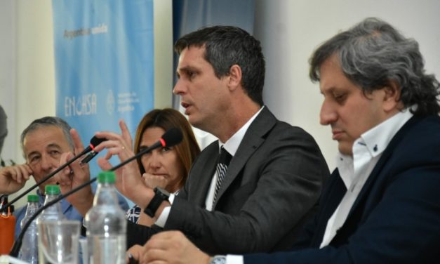 Foro por el agua en Hurlingham