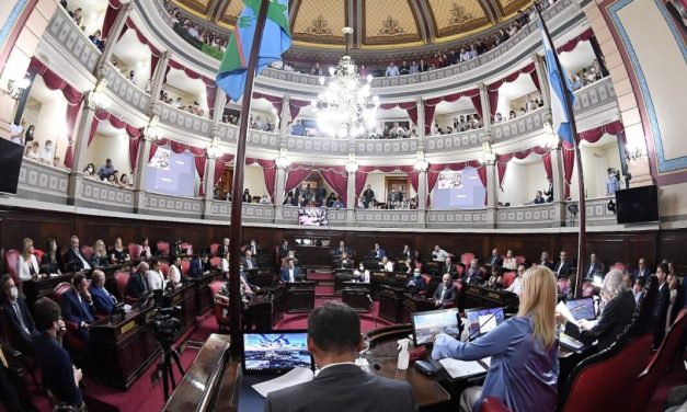 Supermartes en la Legislatura bonaerense, minuto a minuto: arrancó la sesión en el Senado