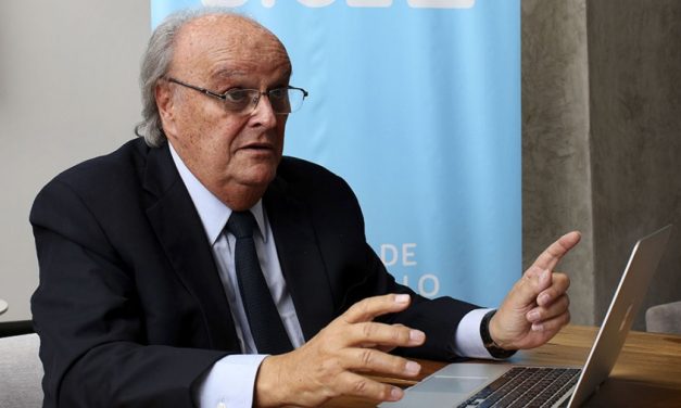De Mendiguren: «La única forma de pagar la deuda es con crecimiento»