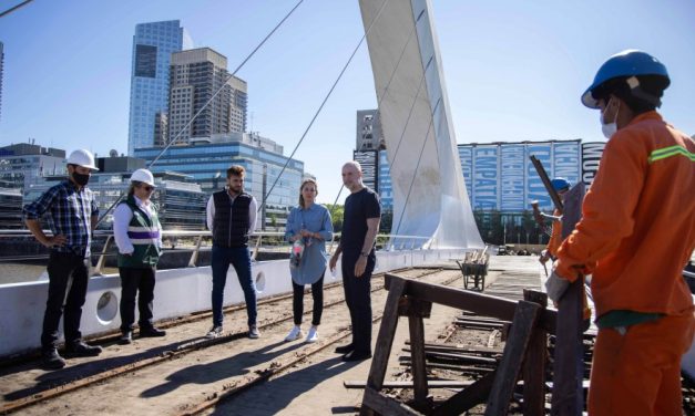 CABA: Avanza la renovación del Puente de la Mujer