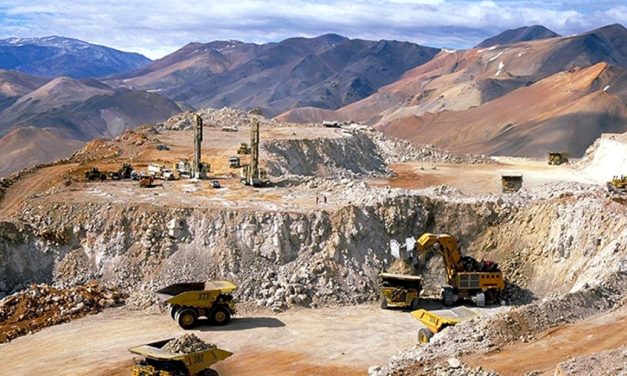 La minería aportó US$ 53.813 millones y es la única industria con saldo positivo en 17 años