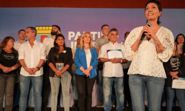 El peronismo bonaerense navega la campaña entre la desconfianza interna y la amenaza libertaria