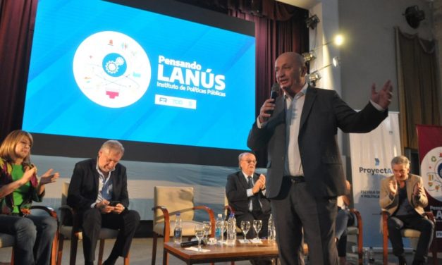 Russo arma su candidatura en Lanús