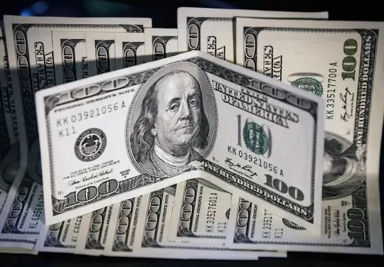 Entre el control y la obediencia: la lección del billete