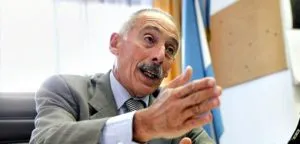 José Pepe Sbatella : Se tienen que publicar los nombres de los bancos y los despachantes