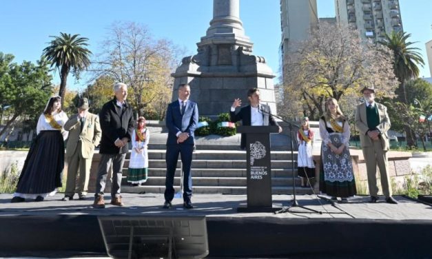 LA PLATA: KICILLOF Y ALAK REINAUGURARON PLAZA ITALIA