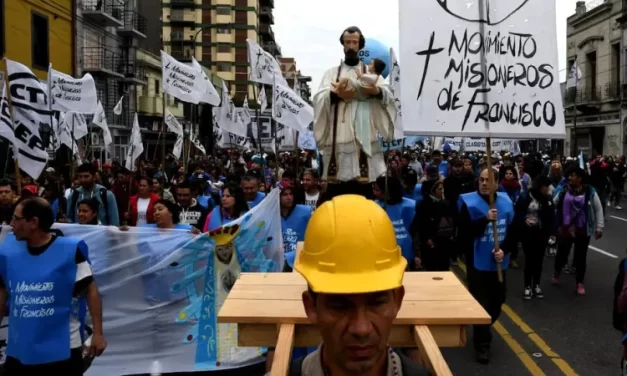 En el Día de San Cayetano, miles marchan contra el modelo de ajuste del Gobierno