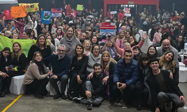 Zamora reconoció a auxiliares de la educación