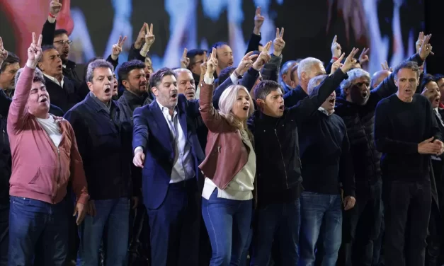 Kicillof consolida su liderazgo en el peronismo bonaerense y asoma como opción para 2027