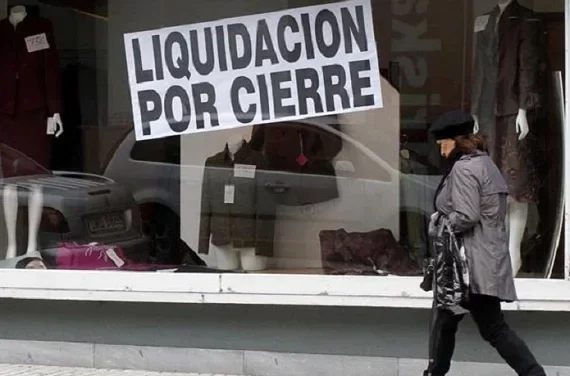 Más de 18.000 empresas cerradas y 253.728 empleos perdidos.