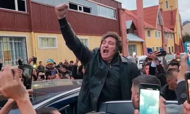 Tras la victoria  Milei acelera su agenda de reformas regresivas