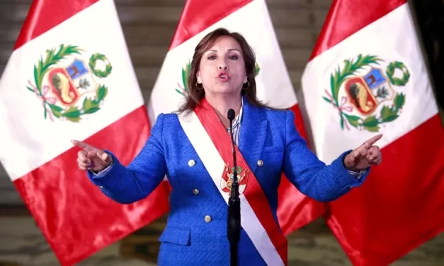 Crisis política en Perú: el Congreso destituye a Dina Boluarte en medio del caos por la inseguridad