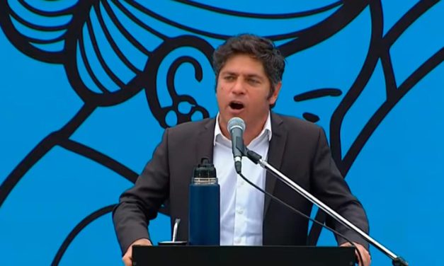 Kicillof en San Vicente: «Milei fue a pedir la escupidera al Tesoro de EE.UU.»