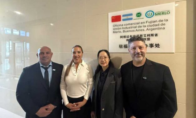 Merlo inauguró su primera oficina comercial en China para potenciar exportaciones y negocios
