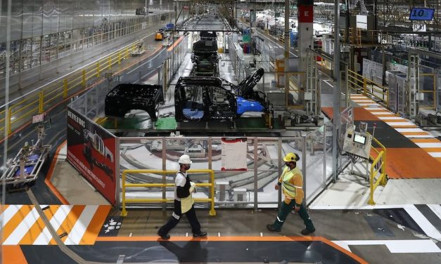 Industria argentina: de gran motor del crecimiento económico al desafío de reinventarse