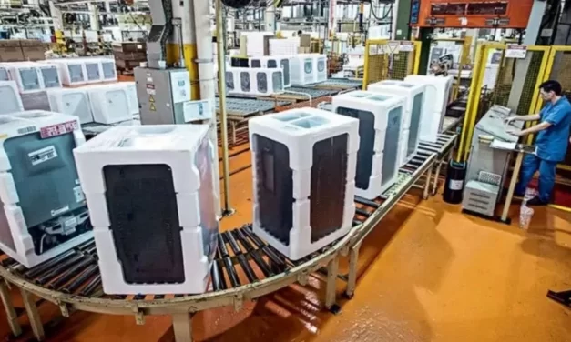 SIGUEN CERRANDO EMPRESAS