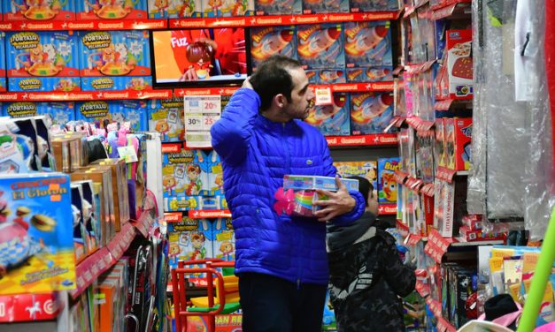 Navidad en rojo: Crisis de la industria del juguete