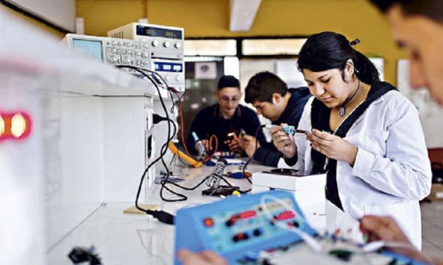 Escuelas técnicas, universidades y ciencia bajo fuerte ajuste