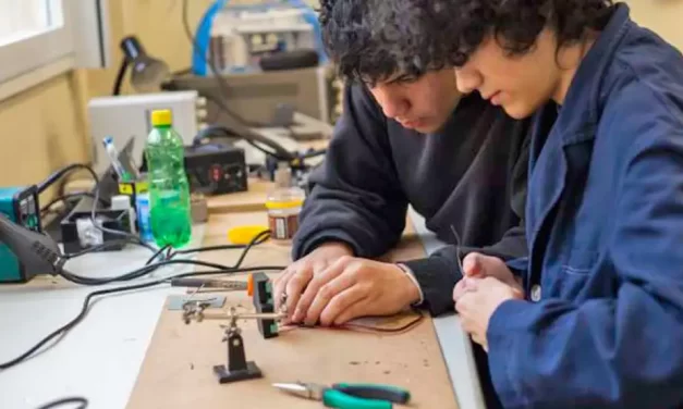 Las escuelas técnicas sin fondos