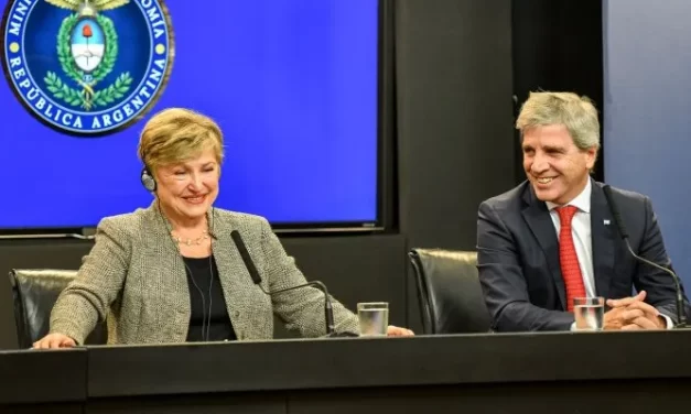 El FMI ocupa el centro del poder