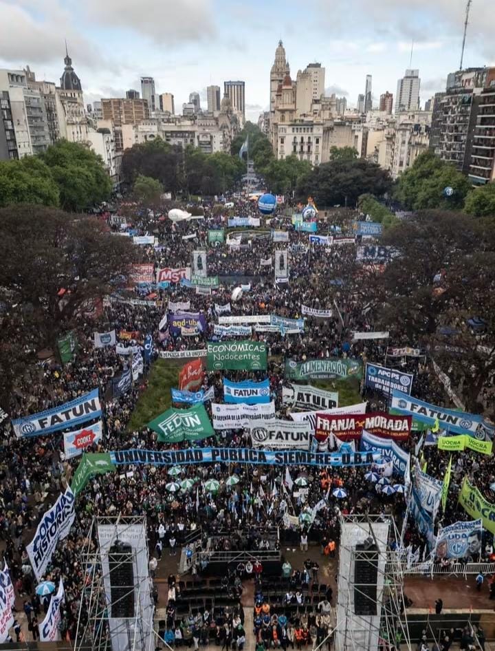 5 marcha universidad